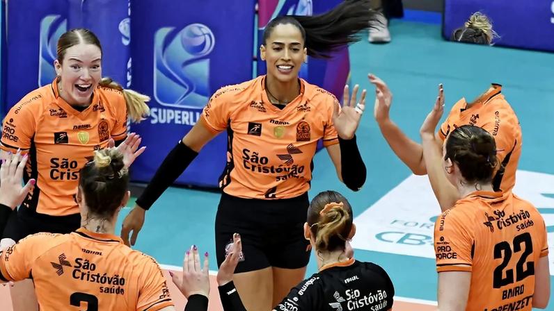Osasco vence Fluminense no jogo 2 das quartas de final da Superliga Feminina 25/26 (Foto: Mailson Santana/ FFC)