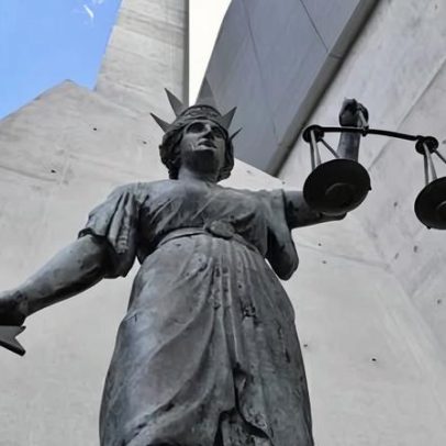 Juiz sênior de Queensland critica atrasos de anos em julgamentos criminais graves