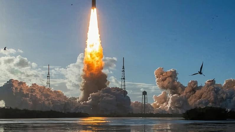 Astronautas da Artemis II se preparam para deixar a órbita terrestre rumo à Lua