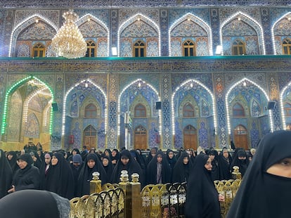 Peregrinos sob bombardeios seguem rumo ao Iraque xiita