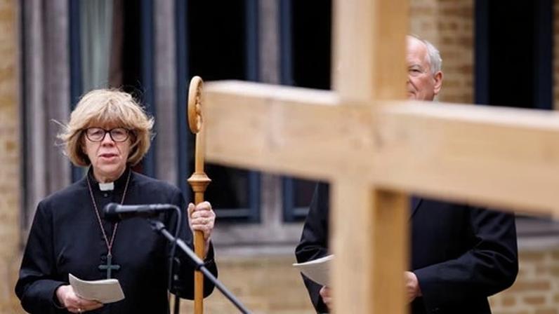 Conflito no Irã domina mensagens de Páscoa de líderes britânicos