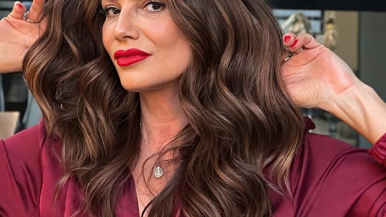 Cabelo em camadas chega com volume e elegância para 2026