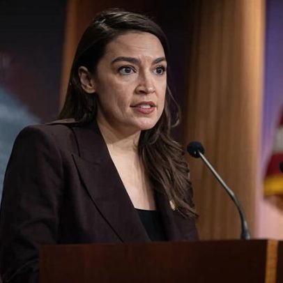 AOC promete bloquear futura ajuda militar dos EUA a Israel