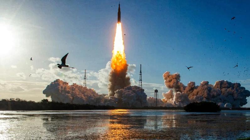 O foguete Artemis II decola do Kennedy Space Center em Cape Canaveral, na Flórida – foto: Jim Watson/AFP