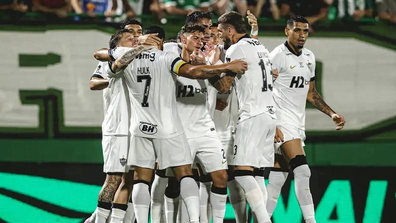 Atlético contra a Chapecoense (Foto: Pedro Souza / Atlético)