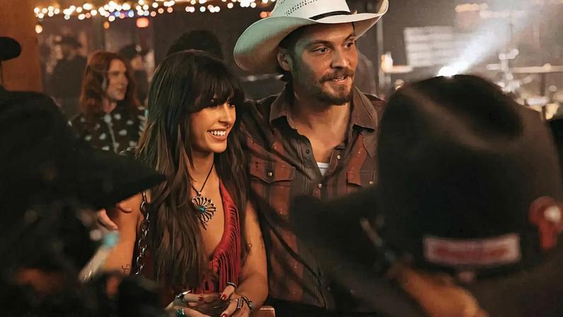 Vídeo de Ella Langley Choosin' Texas traz todos os cameos