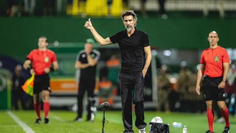 Domínguez elogia jogadores do Atlético-MG e destaca crescimento