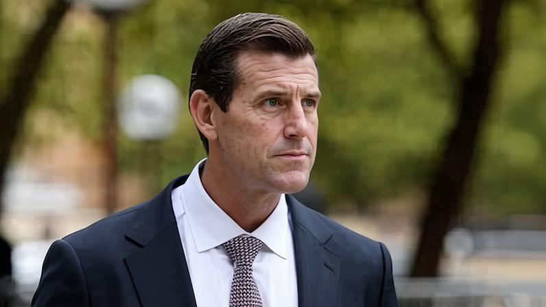 Militar australiano mais condecorado detido por crimes de guerra no Afeganistão