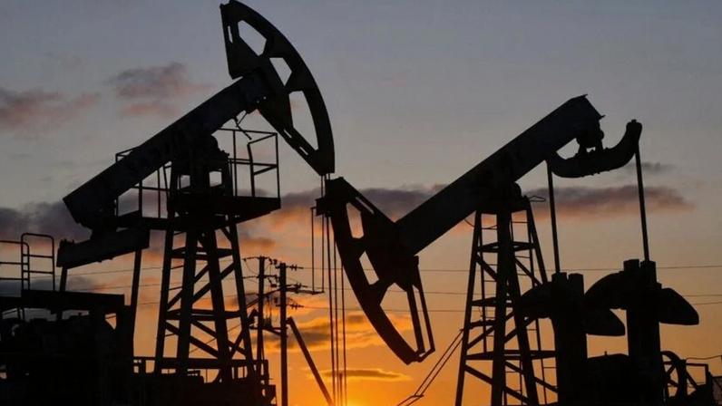 Exploração de petróleo em Almetyevsk, na Rússia