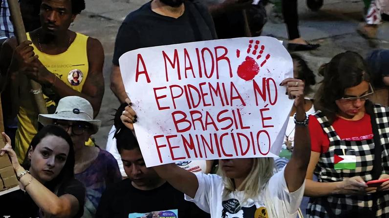 Autor de feminicídio deve ressarcir INSS por pensão de filhos da vítima