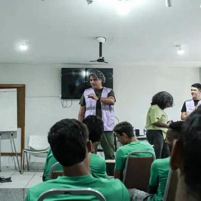 Fluminense promove palestra em Xerém pelo fim da violência de gênero