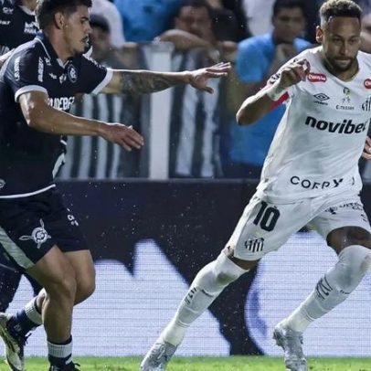Torcida do Remo provoca Neymar em partida contra o Santos
