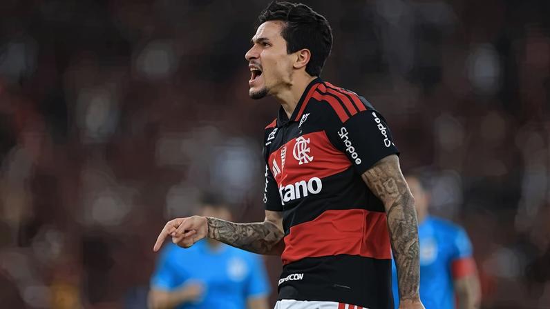 RIO DE JANEIRO, BRAZIL - APRIL 05: Pedro of Flamengo celebrates after scoring the team's first goal during the match between Flamengo and Santos as part of Brasileirao 2026 at Maracana Stadium on April 05, 2026 in Rio de Janeiro, Brazil. (Photo by Buda Mendes/Getty Images)
