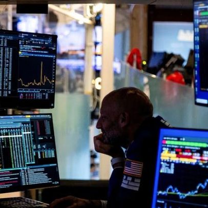 UBS recomenda diversificação entre dólar e commodities para proteger carteiras