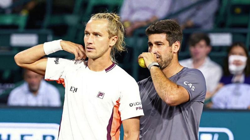 Matos e Orlandinho sofrem virada e ficam com o vice em Houston