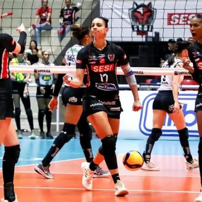 Sesi Bauru vence Praia Clube no tie-break e força jogo 3 nas quartas