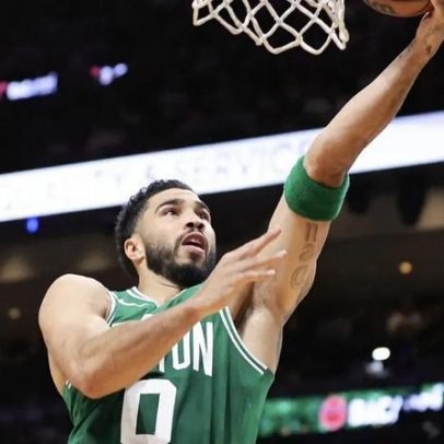 Tatum faz triplo-duplo e Celtics vencem Heat