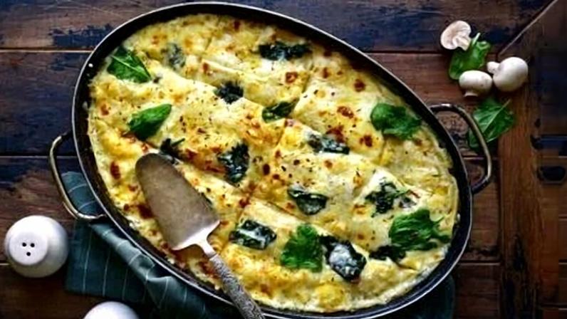 Lasanha de cogumelo com espinafre (Imagem: Liliya Kandrashevich | Shutterstock)