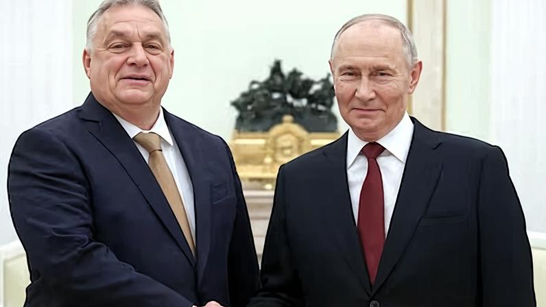 Viktor Orbán (izquierda) y Vladímir Putin en su último encuentro en el Kremlin el 28 de febrero de este año