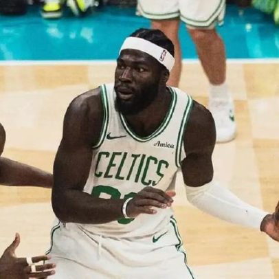 Jaylen Brown faz campanha por prêmio para Neemias Queta