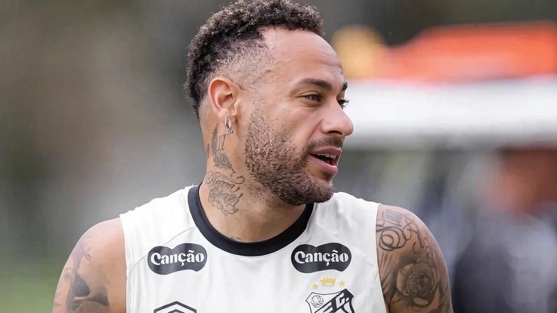 Neymar em treino do Santos no CT Rei Pelé (Foto: Raul Baretta/Santos FC)