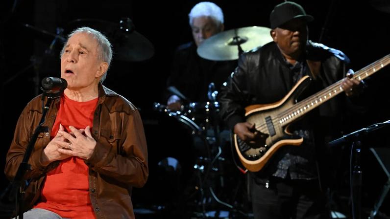 Paul Simon toca pela primeira vez em 33 anos a faixa Something So Right