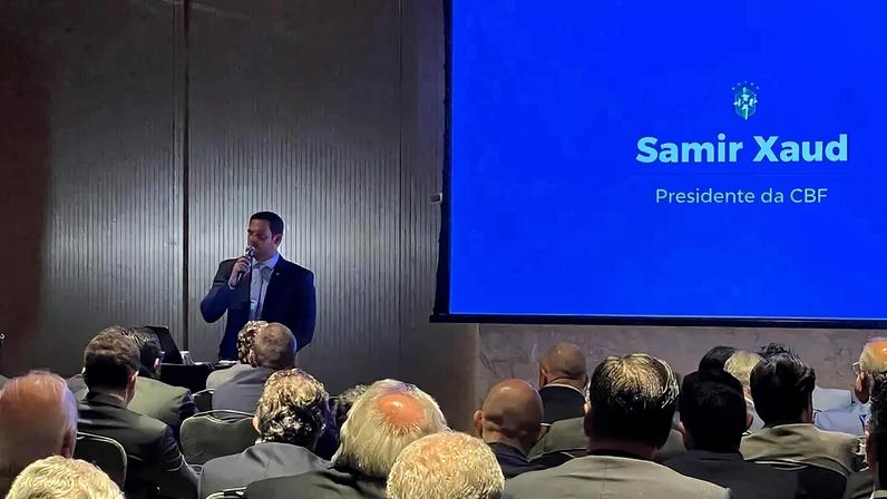 Samir Xaud em reunião da CBF sobre liga no Brasil (Foto: Pedro Cobalea/ Lance!)