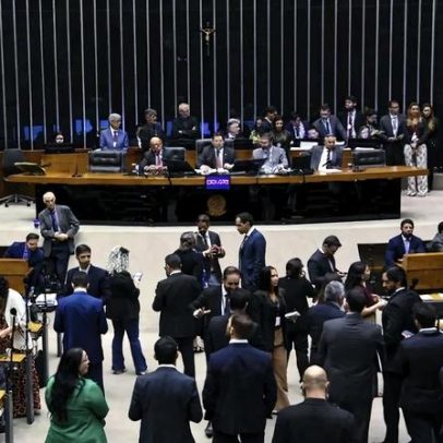 Janela partidária reconfigura Câmara e fortalece o PL