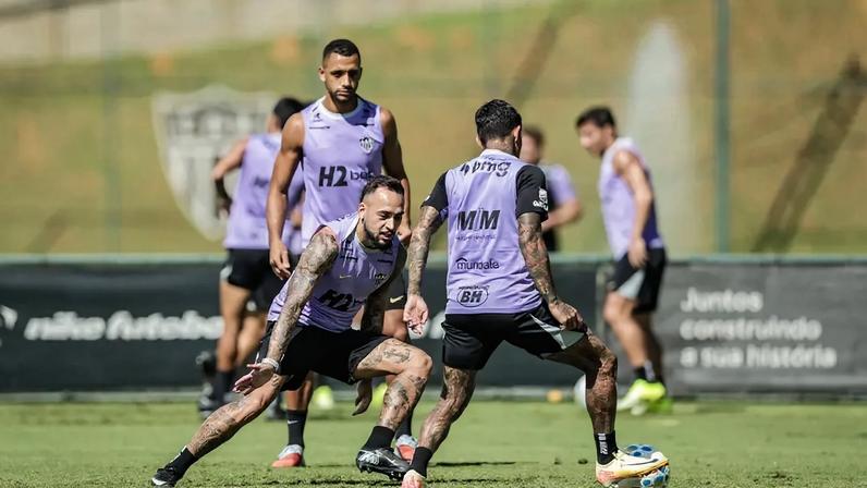 Volante é liberado pelo DM e fica à disposição do Atlético-MG