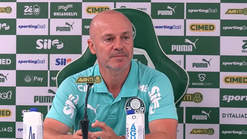 Castanheira esclarece situação de Vitor Roque e convocados do Palmeiras na Data Fifa