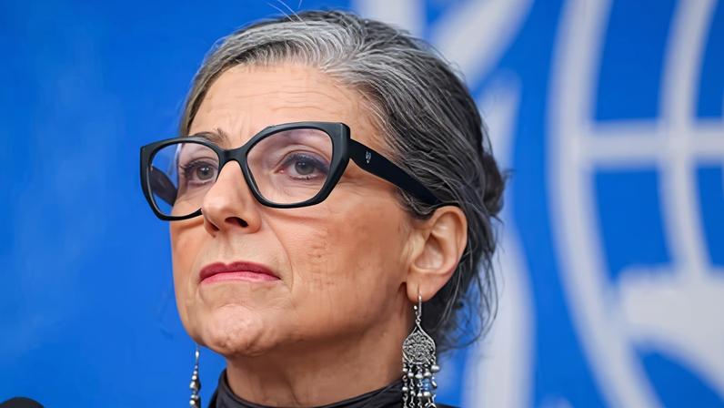 Universidades belgas concedem título de honra a Francesca Albanese diante protestos judaicos