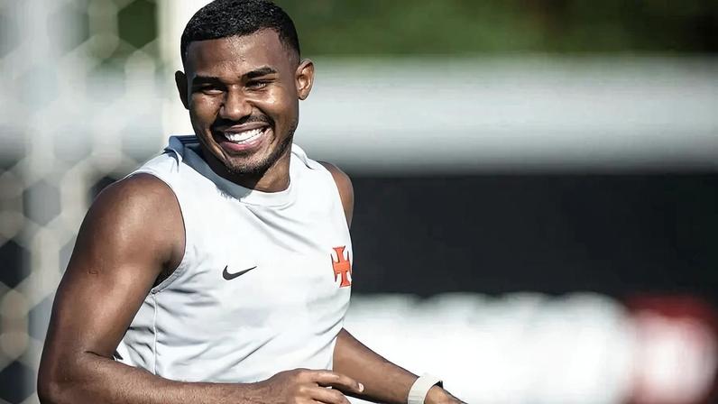 Vasco atualiza estado de Cuiabano e Spinelli, lesionados