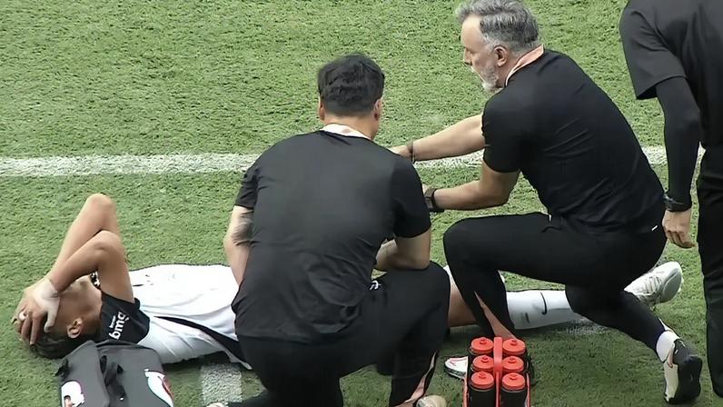 Gui Amorin deixou o campo chorando (Foto: Reprodução/Corinthians)