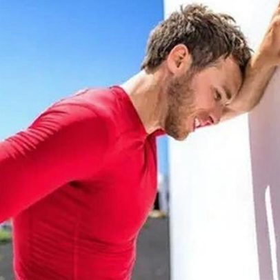 Como agir se alguém tem exaustão por calor ou insolação