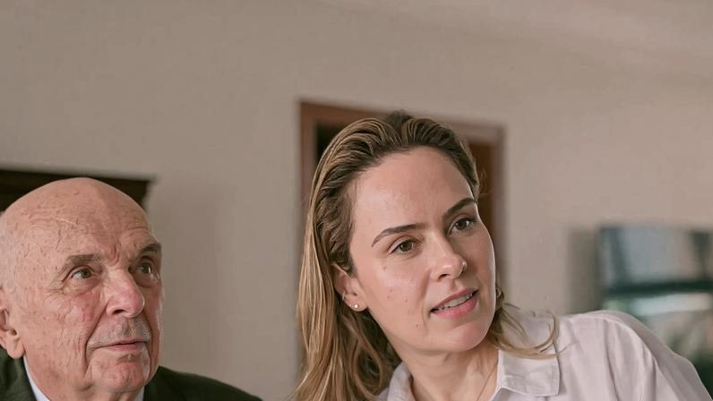 Pai de Ana Paula Renault, ex-deputado Gerardo Renault, é internado aos 96 anos