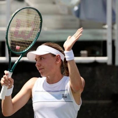 Alexandrova se lesiona e abandona competição em Charleston