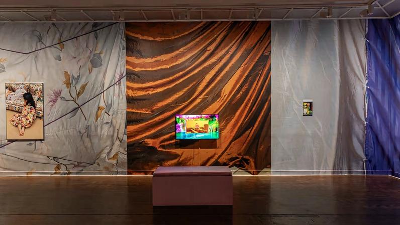 Exposição de arte dos Emirados em Seul revela vida pré-guerra no UAE