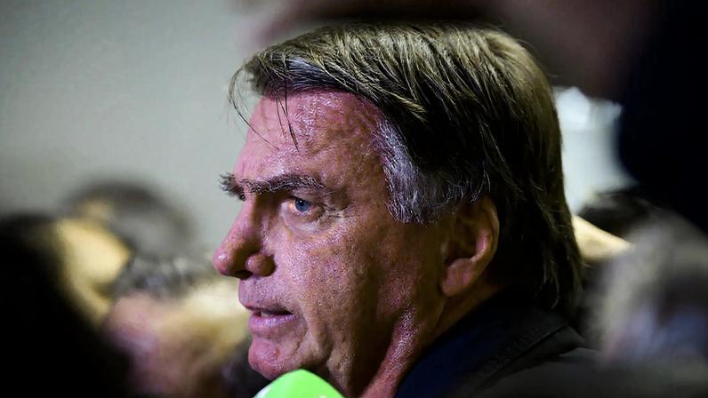 Médicos disseram que Bolsonaro tem "dor intensa" no ombro. (Foto: Saulo Cruz/Agência Senado)