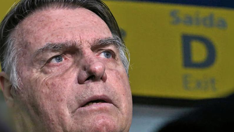 Defesa solicita que irmão de Michelle seja cuidador de Bolsonaro