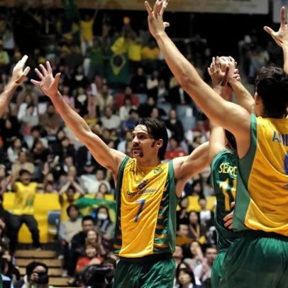Brasil vence final do Mundial 2006 com 3 a 0, sob Bernardinho