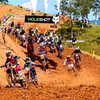 Campeões internacionais disputam o Brasileiro de Motocross em Canelinha