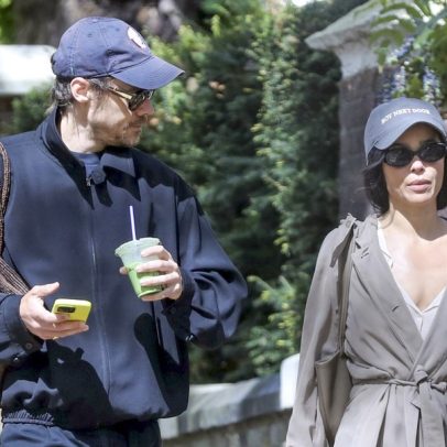 Zoë Kravitz e Harry Styles vistos em Londres; rumores de noivado surgem