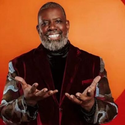 Péricles é anunciado como atração do São João da Thay