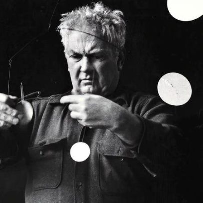 Guia de especialistas sobre Alexander Calder: seis livros indispensáveis