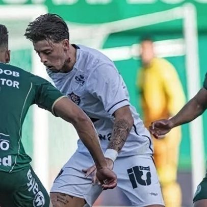 Vitória busca empate com Chapecoense após ficar com um a menos