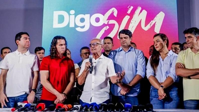 Cícero Lucena ao lado de aliados lança pré-candidatura ao governo da Paraíba