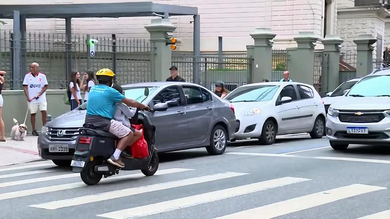 Prefeitura do Rio estabelece novas regras para bicicletas e patinetes elétricos