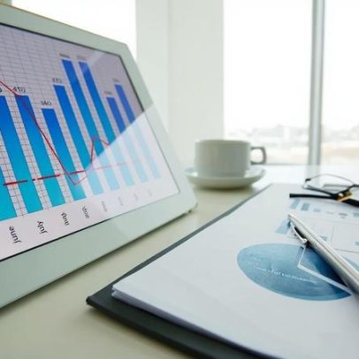 Faturamento das PMEs recua em fevereiro e desacelera o início de 2026