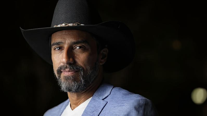 Alberto Cowboy revela que sair pela porta da frente o ajudou a não desistir