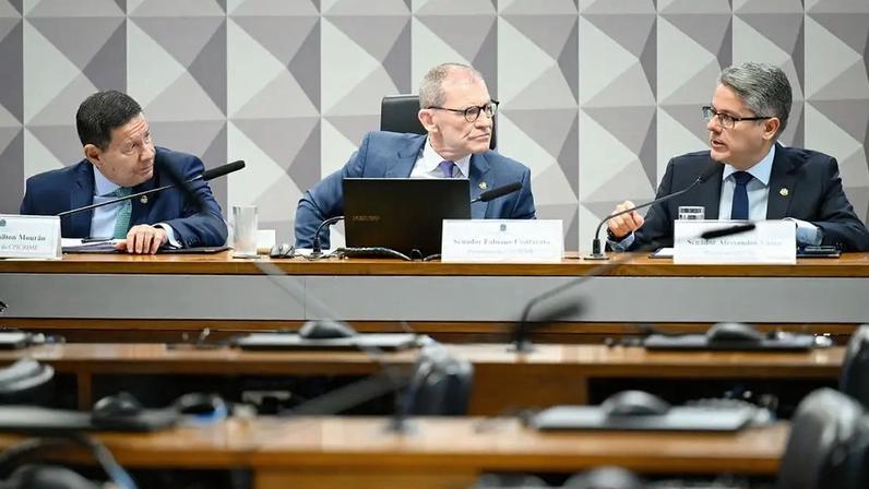 STF inviabiliza crime organizado; Contarato comenta Ibaneis liberado